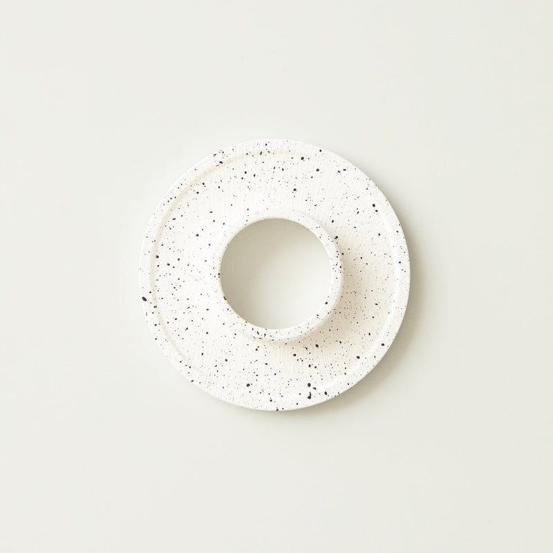 Origami Holder Grain White x Black detail